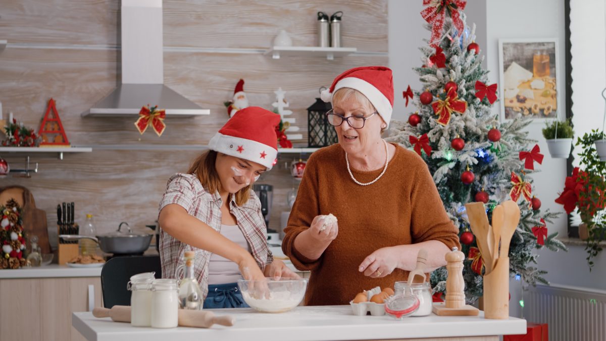 Christmas activities for elderly loved ones Mumby's Livein Care